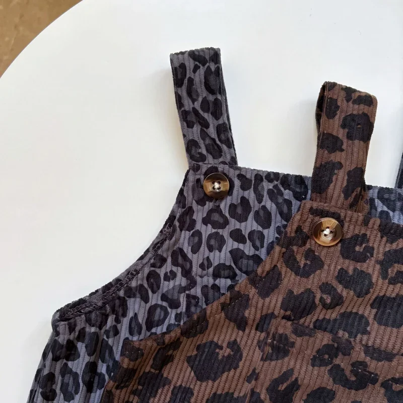 LeopardChic – Trendy & Comfortabel – Meisjes Tuinbroek met Luipaardprint