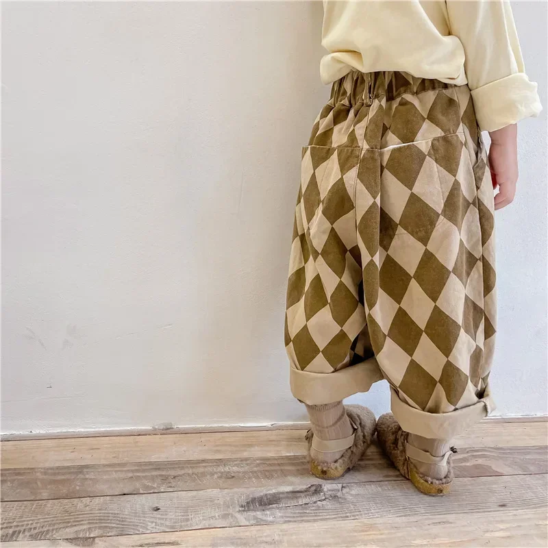 RetroBloom – Comfortabel & Speels – Kinderbroek met Argylepatroon