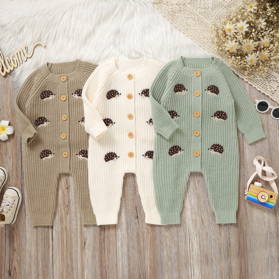 CozyHedge – Zacht & Warm – Gebreid Baby Jumpsuit met Egelprint