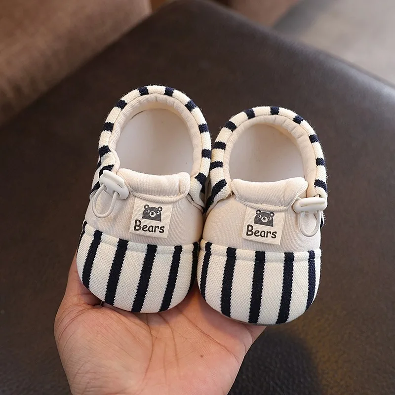TinyToes – Zacht & Warm – Baby Eerste Schoentjes met Gestreept Design