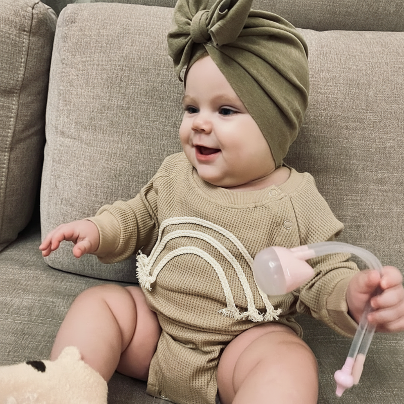 SnuggleHue – Zacht & Comfortabel – Regenboog Baby Rompertje