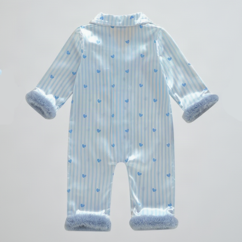 TinyLove – Zacht & Warm – Baby Jumpsuit met Hartjesprint en Pluche Details
