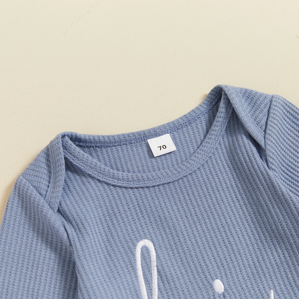 CuddleBaby – Hi, I'm new here – Baby Jumpsuit met Beanie Set