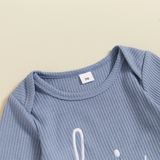 CuddleBaby – Hi, I'm new here – Baby Jumpsuit met Beanie Set