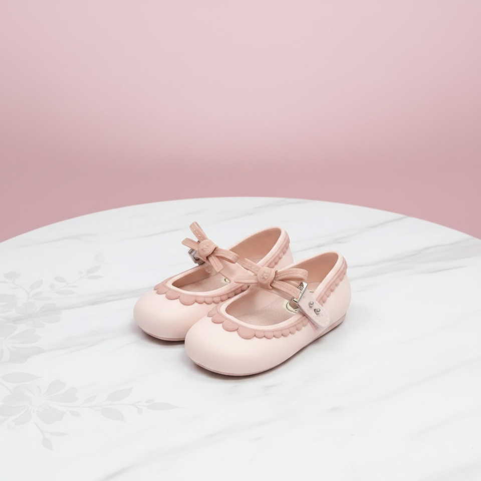 MiniChic – Elegantie & Stijl – Kinder Slofjes met Strik