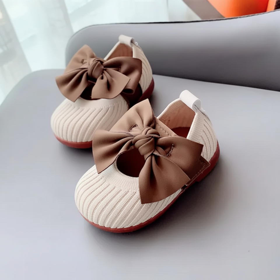 SweetBow – Lief & Praktisch – Gebreide Babyschoenen met Vlinderstrik