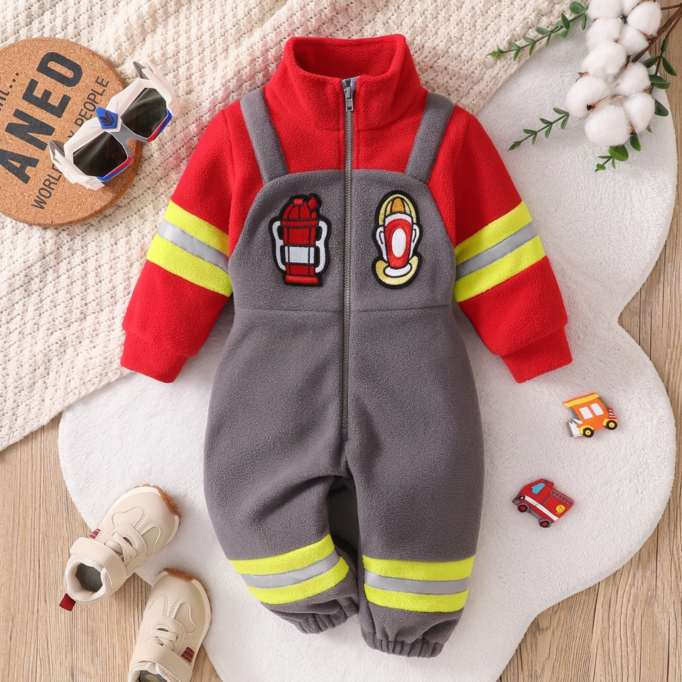 FireBuddy – Warm & Speels – Onesie met Brandweerdesign