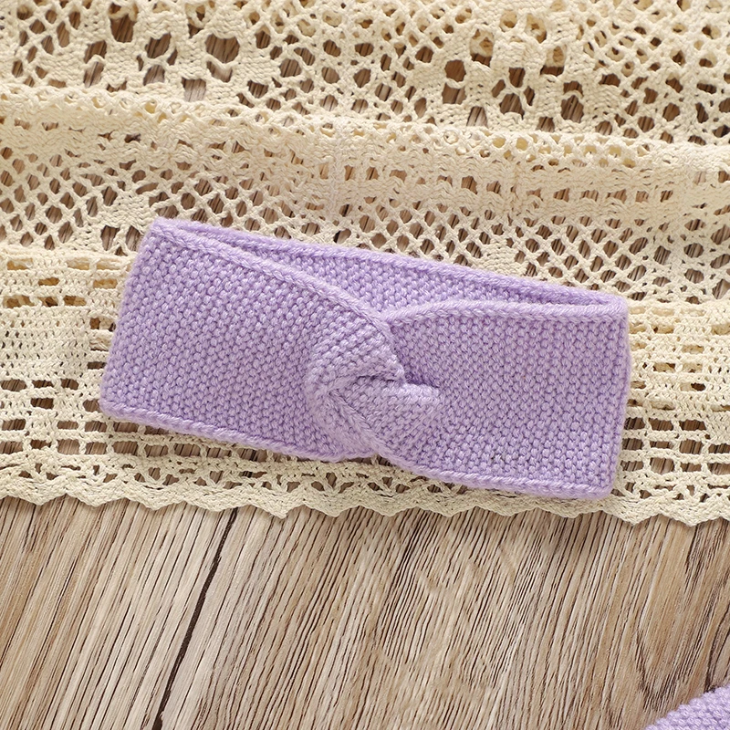 FloraKnit – Zacht & Schattig – Baby Outfit met Vestje, Tuinbroek en Haarband