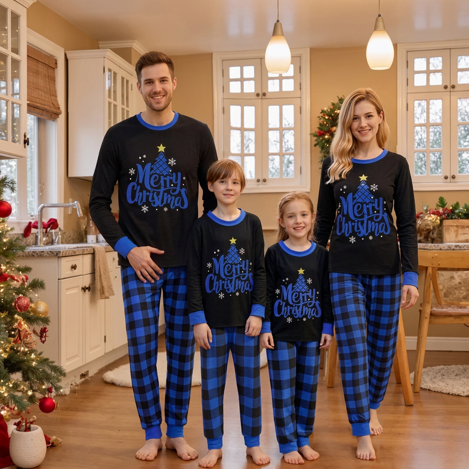 CozyChristmas – Feestelijk & Comfortabel – Familie Kerstpyjama met Blauwe Ruitjesbroek