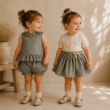 Matching Set – Comfortabel & Madelief-print – Bloomer, Rok & Blouse