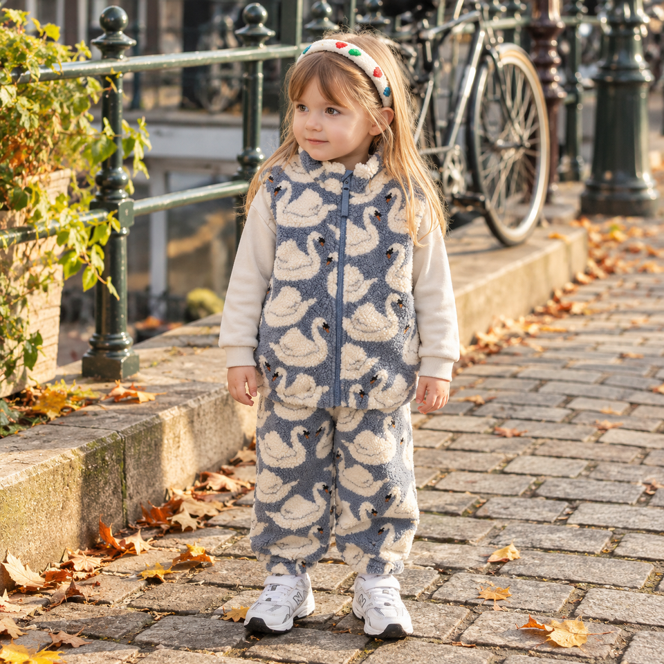 FuzzyPants – Zacht & Warm – Pluche Kinderbroek met Speelse Prints