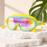 AquaVision – Verstelbare anticondens- en UV-bescherming – Siliconen zwembril met oordoppen