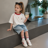LittleVibe – Speelpret & Creatief – Oversized T-shirt met Kleurige Illustratie