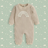 SnuggleHue – Zacht & Comfortabel – Regenboog Baby Rompertje
