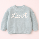TinyStitch – Gepersonaliseerde Gebreide Naamtrui voor Kinderen