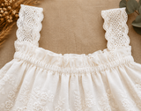 TinyLuxe – Zomerset Kanten Top en Broek met wijde pijpen
