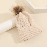 Mini Fashion™ - Eigen lettertype - Muts met pompon