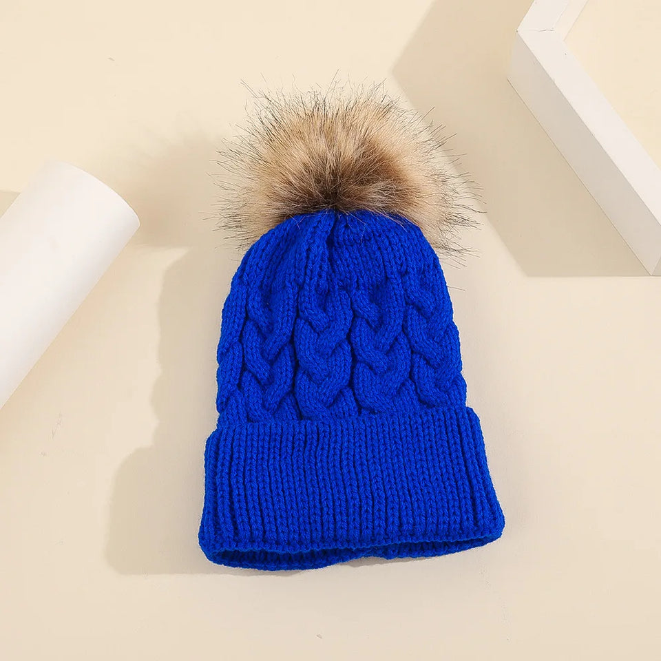 Mini Fashion™ - Eigen lettertype - Muts met pompon
