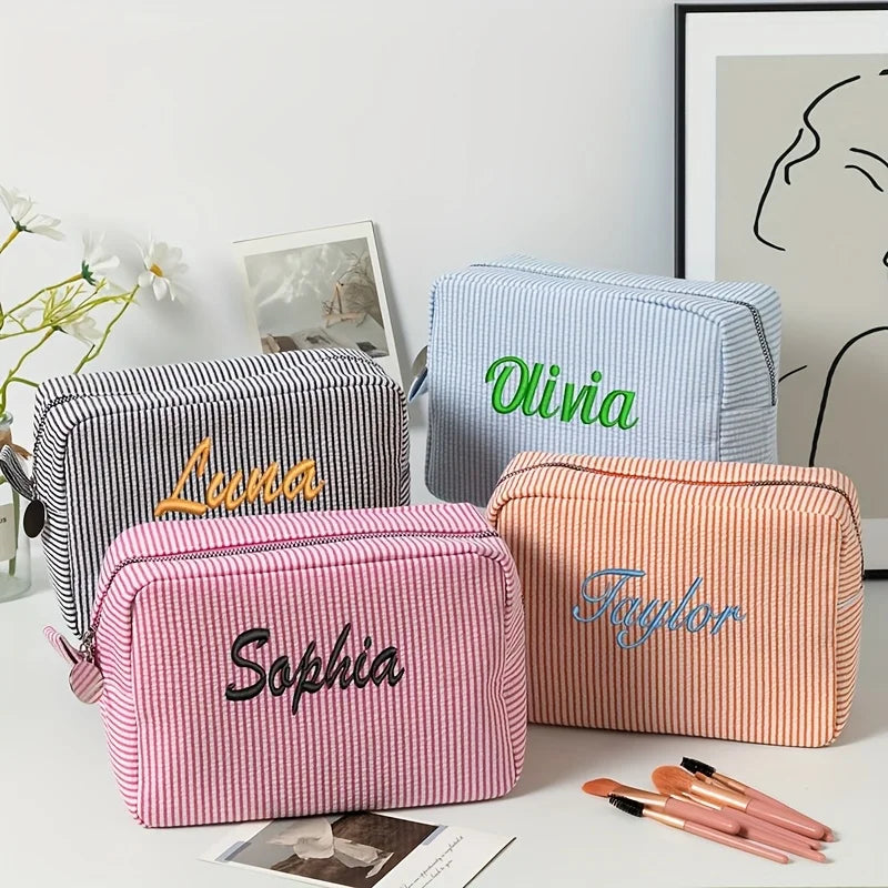 Striped Name Pouch – Gepersonaliseerd & Stijlvol – Make-up Tas