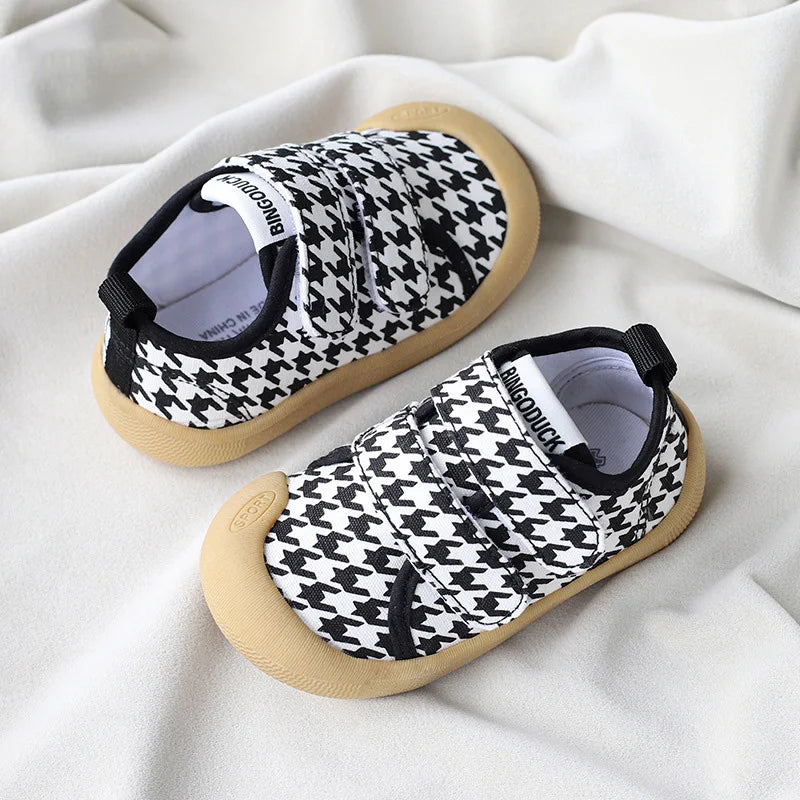Mini Fashion™ - Ademend Materiaal - Schoenen met print